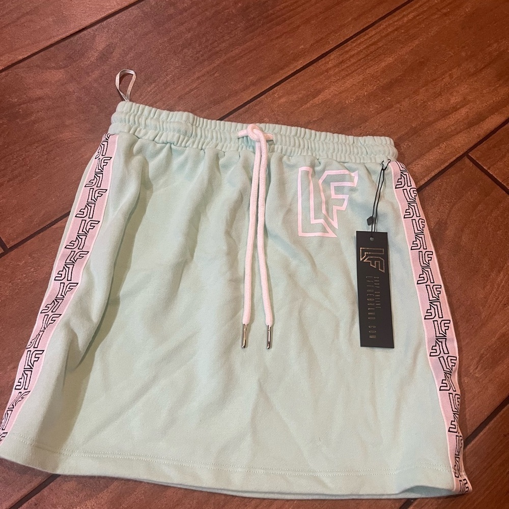 LF MINT SKIRT new with tags XS - Picture 2 of 6